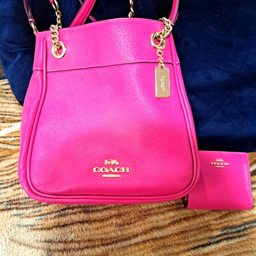 Coach pink purse with wallet